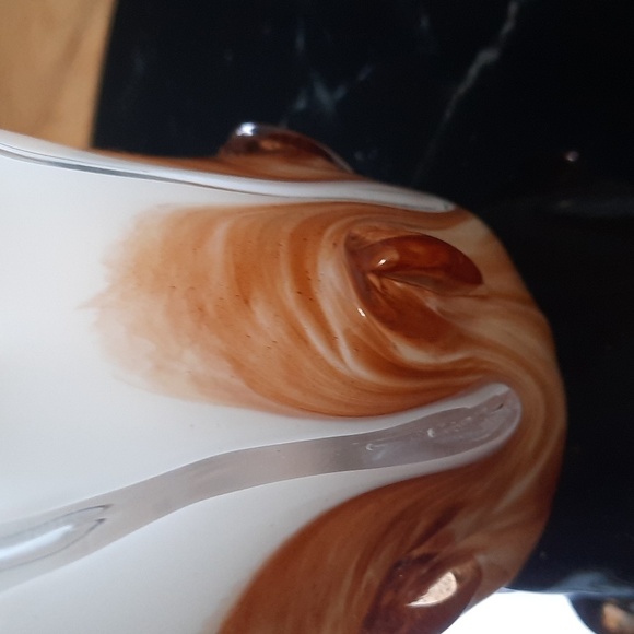 Art Glass Petal bowl - Picture 2 of 6